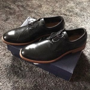 GAP Black Dress Shoes